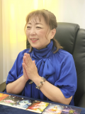 虹光美音先生