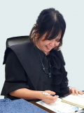 椿ひかり先生