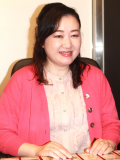 グラシアあかり先生