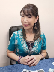 霧嶋ヒスイ先生