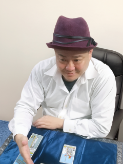 神楽 琉唯 先生